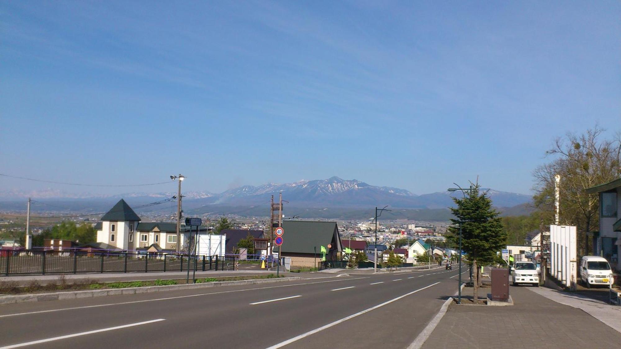 Pension Young House Hotel Furano Exterior photo